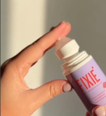 Fixie Body Adhesive Roller – Natural Glue for Long-Lasting Hold (60ml)