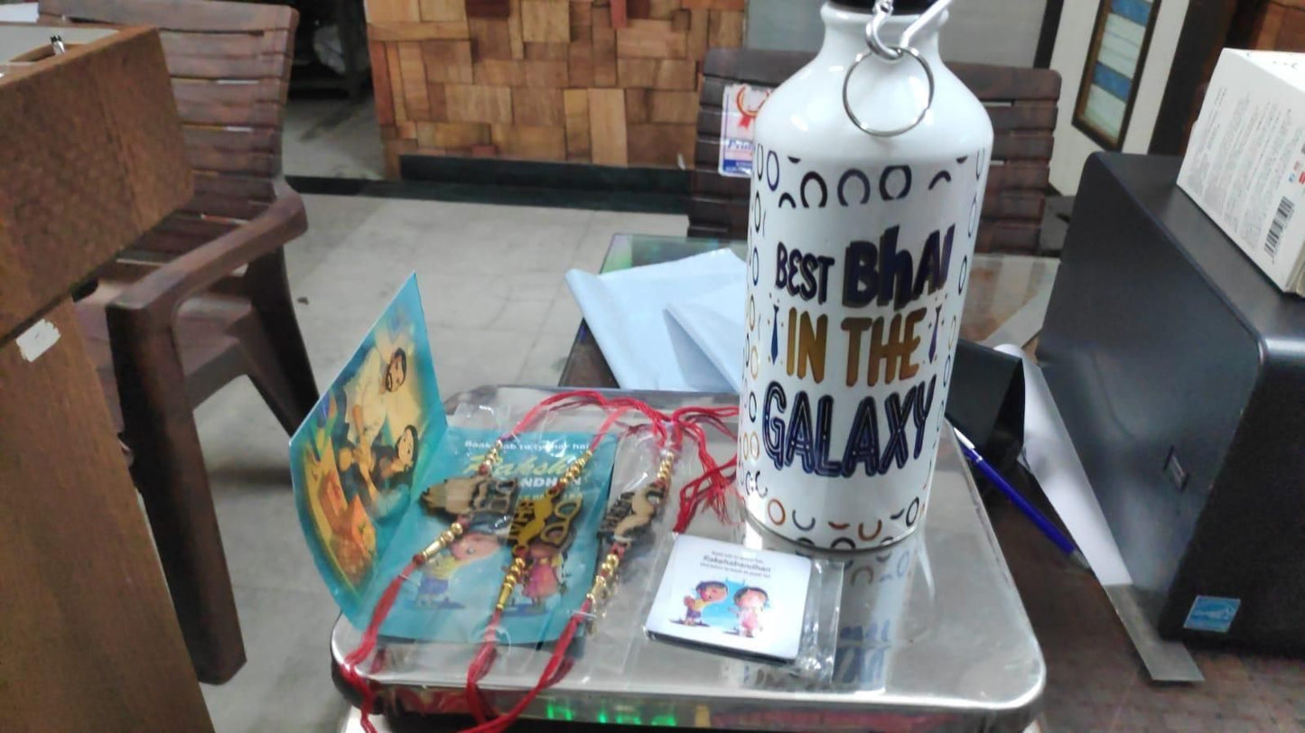 Brother Rakhi Gift Set – Temperature Display Bottle with 3 Elegant Rakhis
